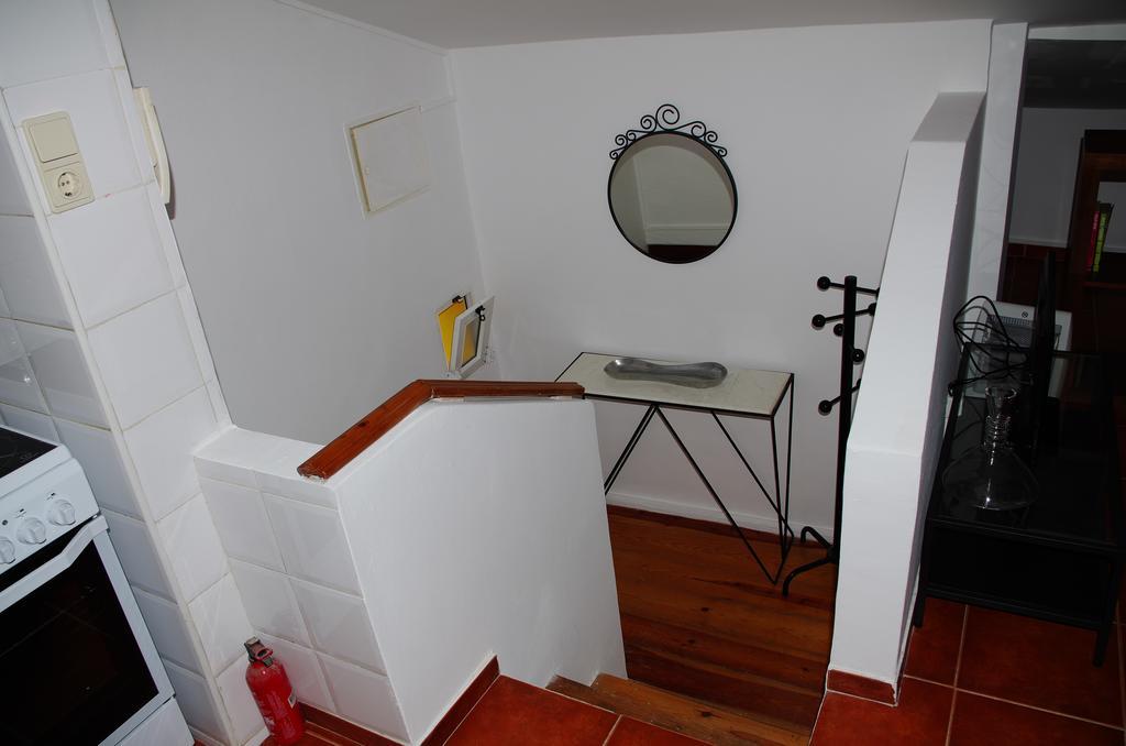 Lisbon Sloped Ceiling Apartment Extérieur photo