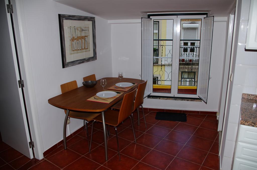 Lisbon Sloped Ceiling Apartment Extérieur photo